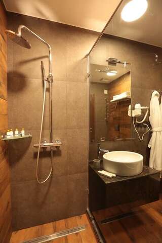 Отель Boutique-hotel ANANA Сухум Двухуровневый люкс-1
